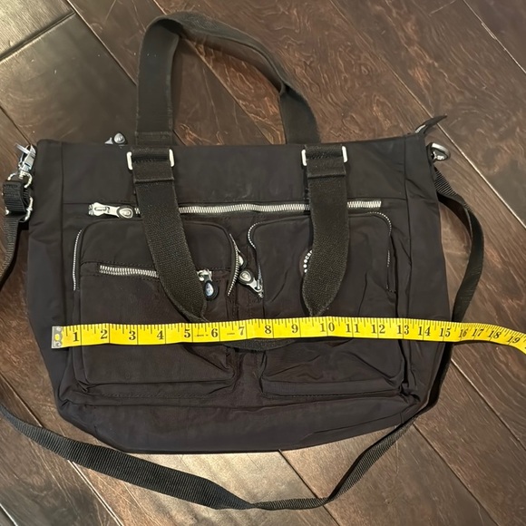 Crest Designs Black unisex Crossbody Bag - Picture 7 of 10